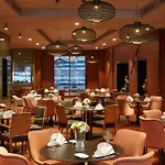 מלון Pullman & Convention Center 5*