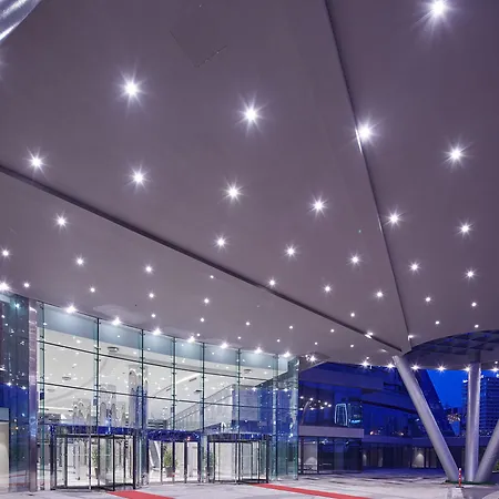 فندق Pullman & Convention Center