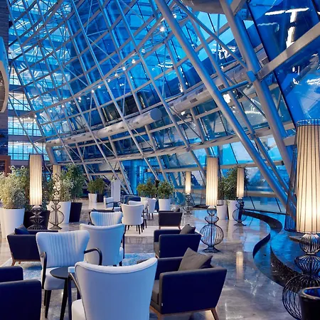 酒店 Pullman & Convention Center 5*