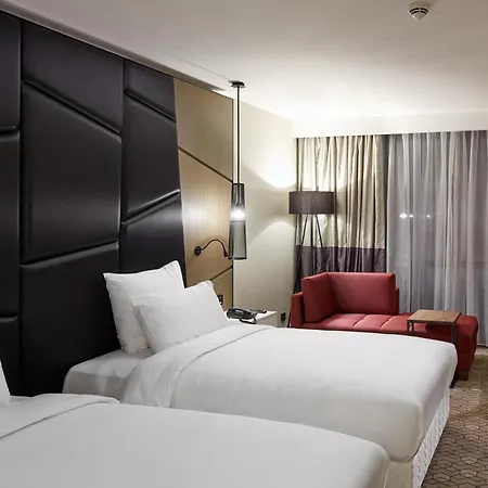 Pullman & Convention Center Szálloda