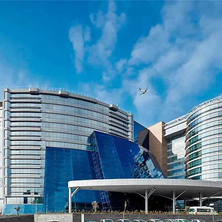 Pullman & Convention Center Hotel