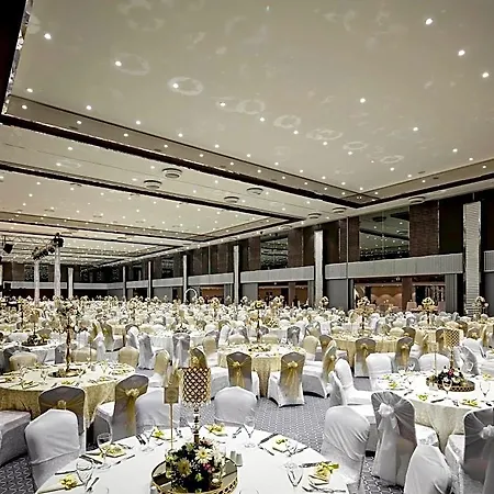Pullman & Convention Center איסטמבול
