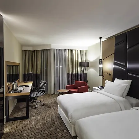 Pullman & Convention Center Otel 5*