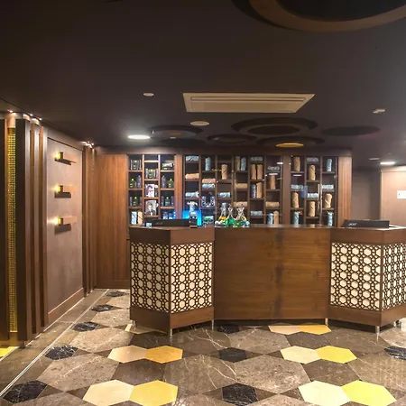 Pullman & Convention Center 5*