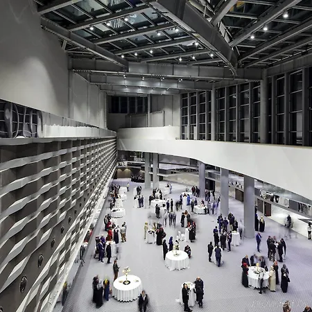 Pullman & Convention Center 5*