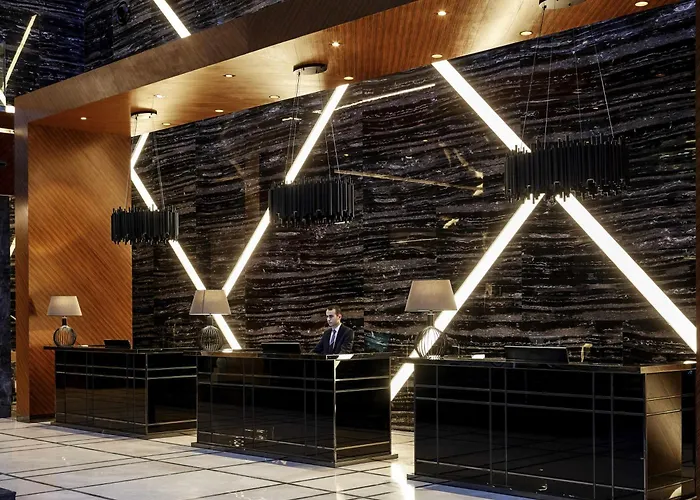 Pullman & Convention Center Hotel 5*