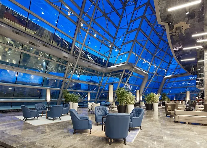 Pullman & Convention Center 酒店