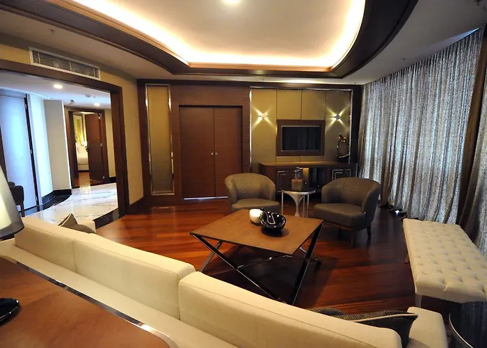 Pullman & Convention Center