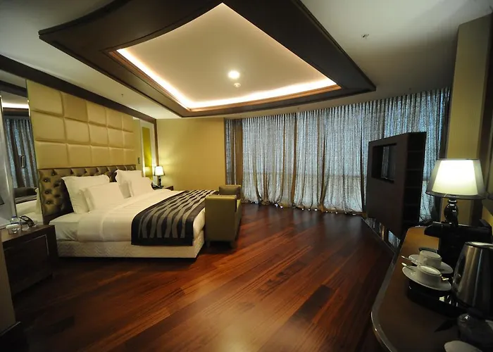 Pullman & Convention Center