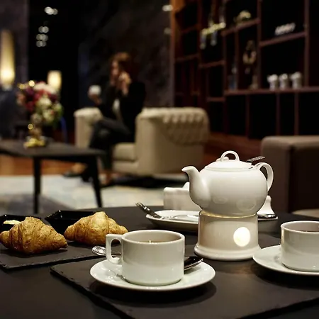 Hotel Pullman & Convention Center 5*