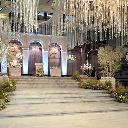 Hotel Pullman & Convention Center 5*