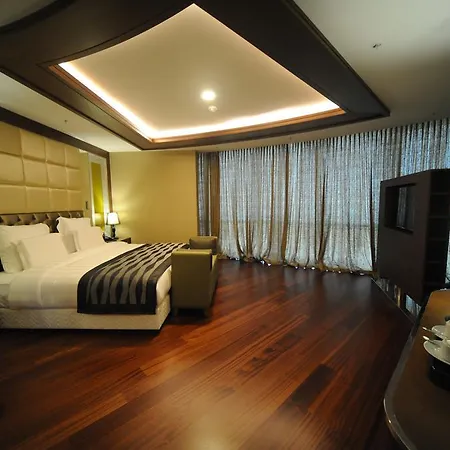 Pullman & Convention Center