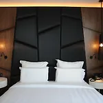 Pullman & Convention Center 5*