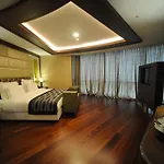 Pullman & Convention Center